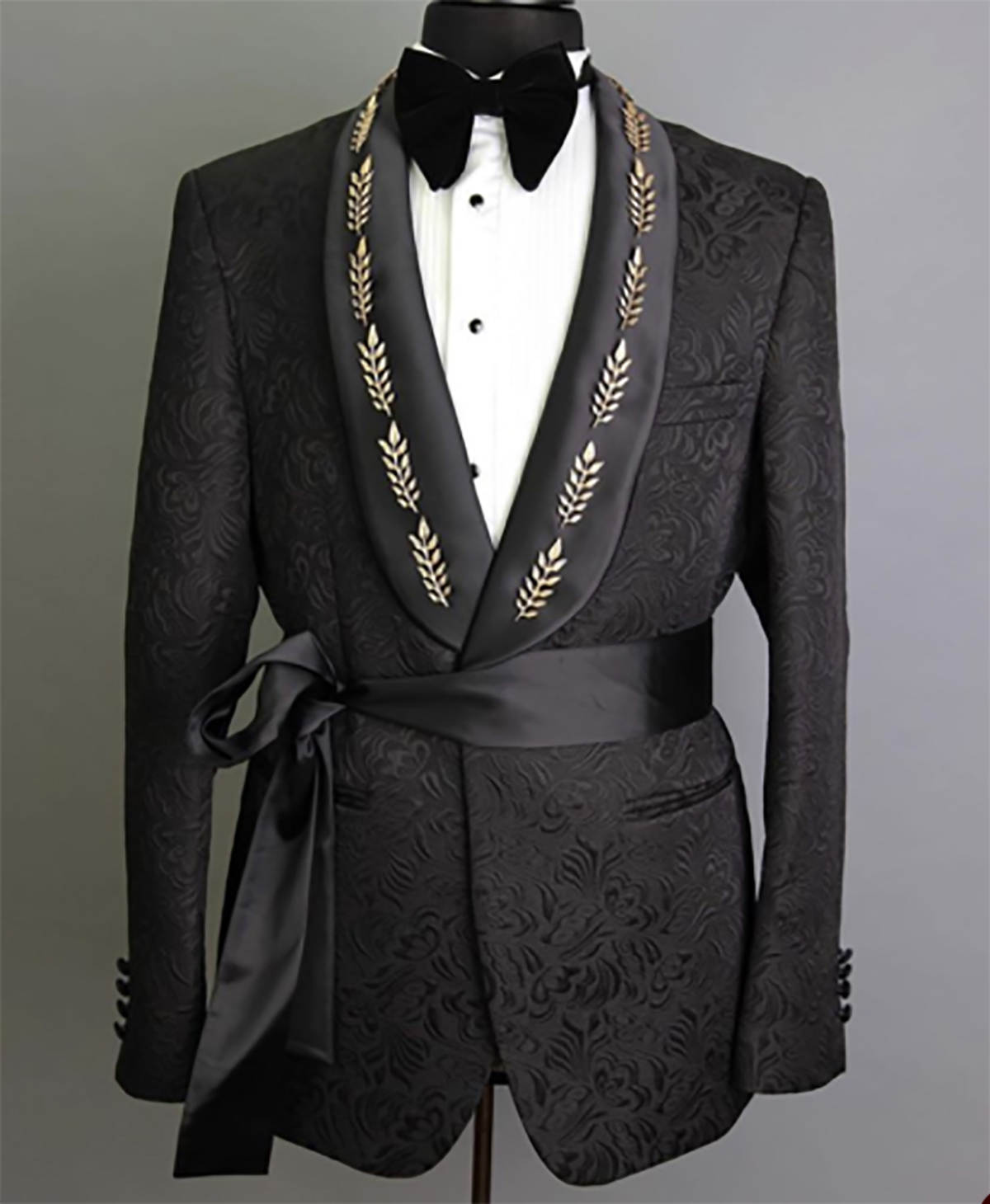 Formal Wedding Tuxedos Jacquar - Men'S Formal Wear For Graduation 评论和价格
